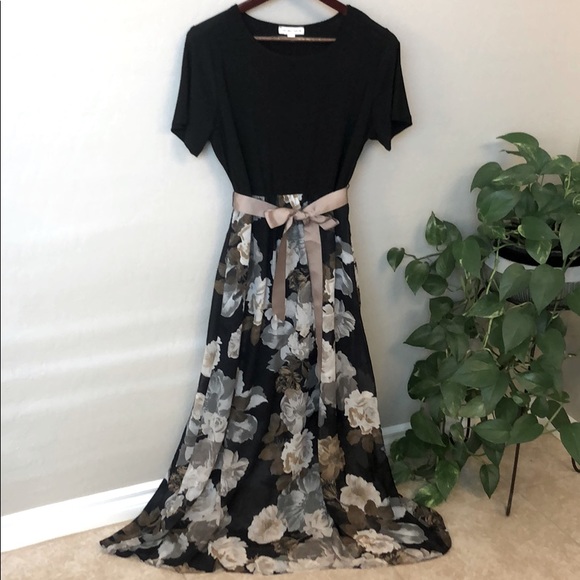 chelsea taylor dresses